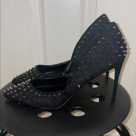 Steve Madden Shoes - Steve Madden Spiky Pumps Size 8.5